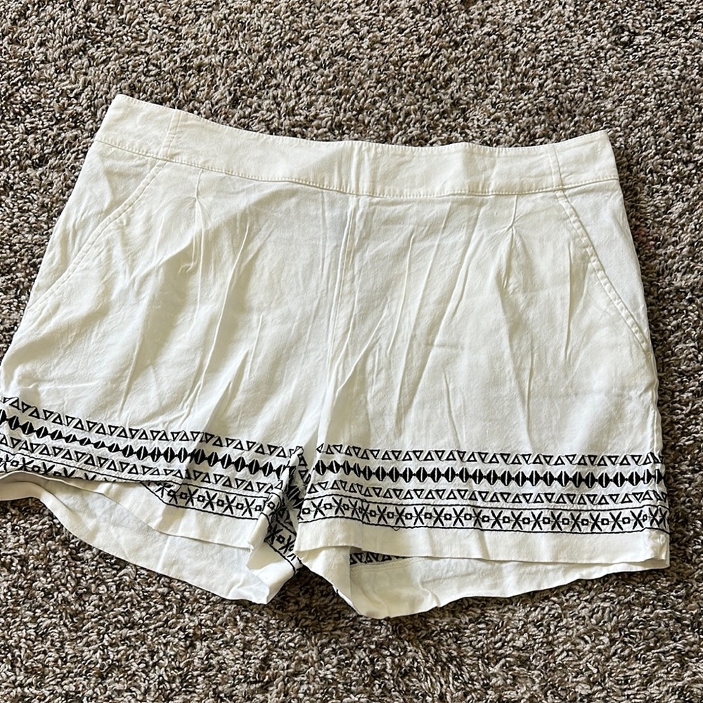 Women's White Patterned Shorts